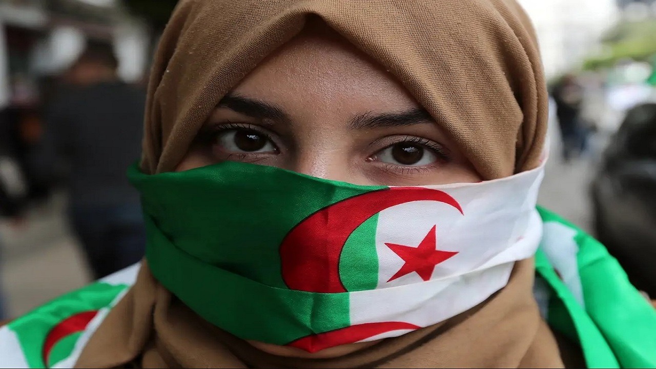سجلي الآن..رابط التسجيل في منحة المرأة الماكثة بالبيت بالجزائر والشروط اللازمة للاستحقاق