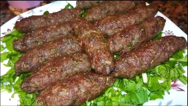 “اعمليها في العيد وابهريهم بطعمها” طريقة عمل الكفتة المشوية على الفحم في البيت