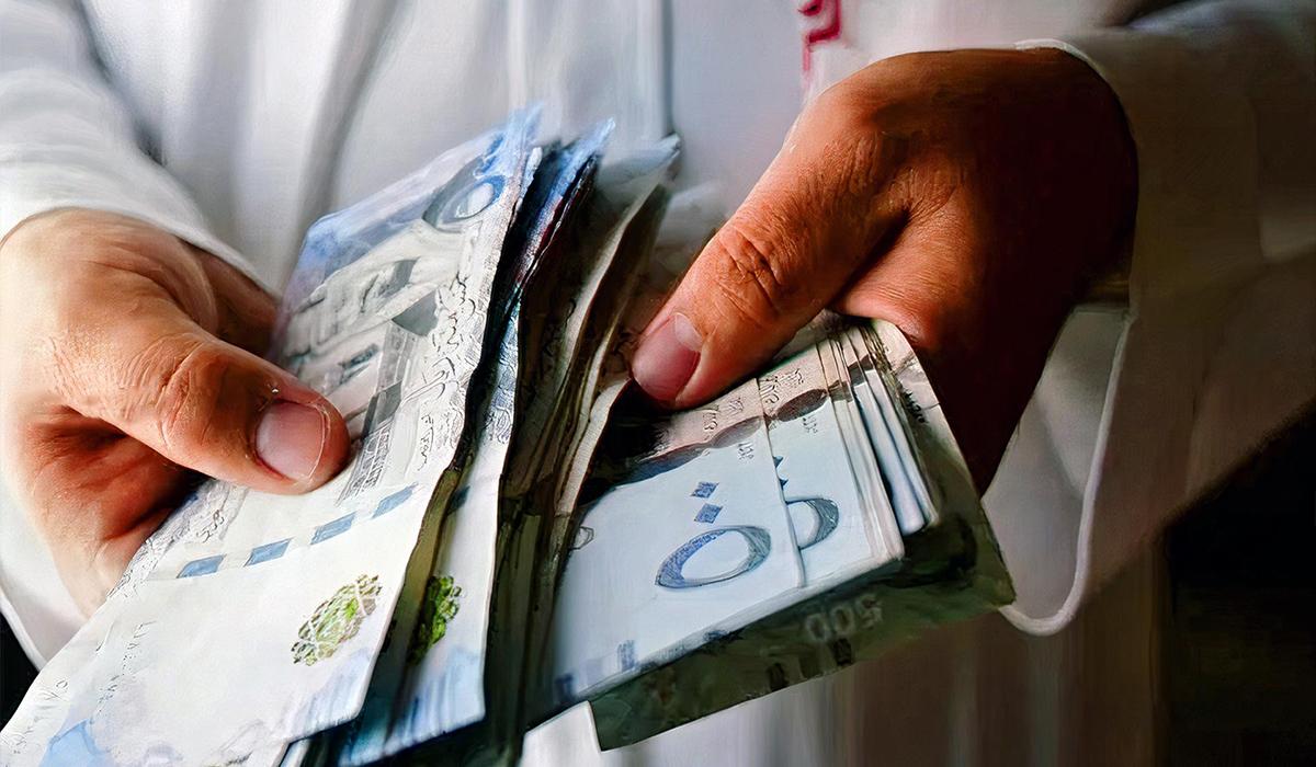 “العد التنازلي” موعد نزول رواتب شهر يوليو السعودية 2025 وآلية الصرف